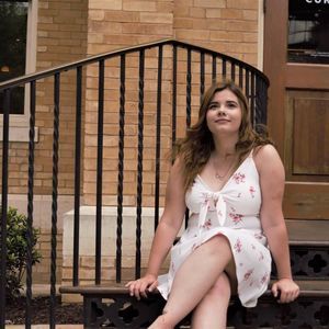 Meet your Posher, Lauren